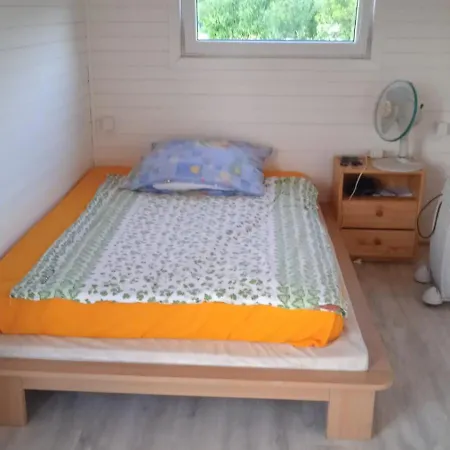 Maringotka U Lesa Chalet Uherské Hradiště