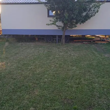 Maringotka U Lesa *